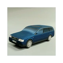 AUDI A6 AVANT PLÜSS JÁRMŰ