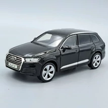 AUDI Q7 - 1:32