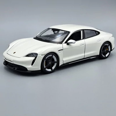 PORSCHE TAYCAN TURBO - 1:24