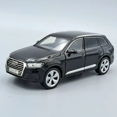 AUDI Q7 - 1:32